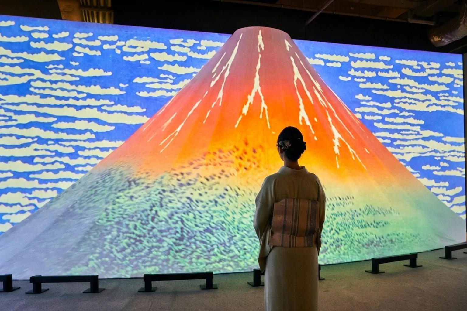 Expositions immersives : comment la technologie redéfinit l'expérience artistique mondiale
