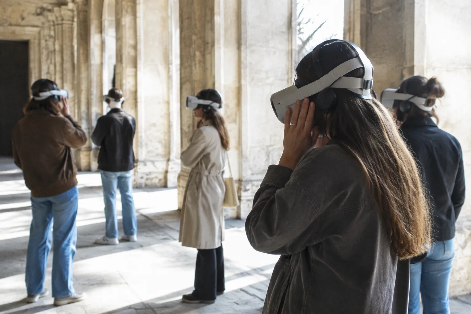 Extended Reality Performance : un manuel pratique pour réinventer la scénographie numérique