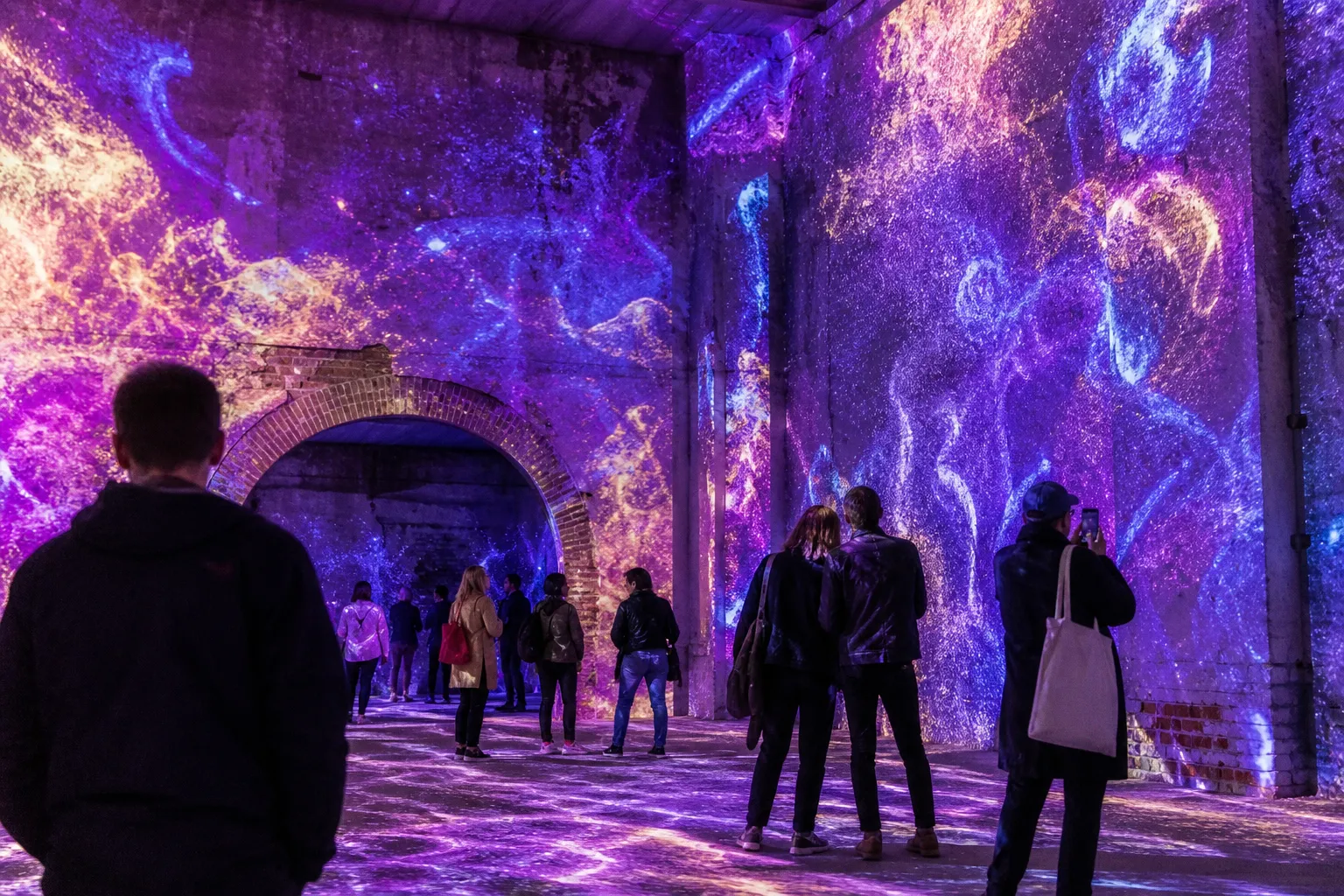 Immersion numérique : le guide des expositions incontournables à Paris et en Île-de-France
